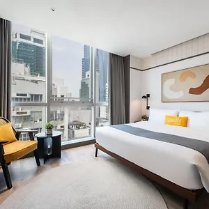Hotel Dash Living On Queen's, Hong Kong