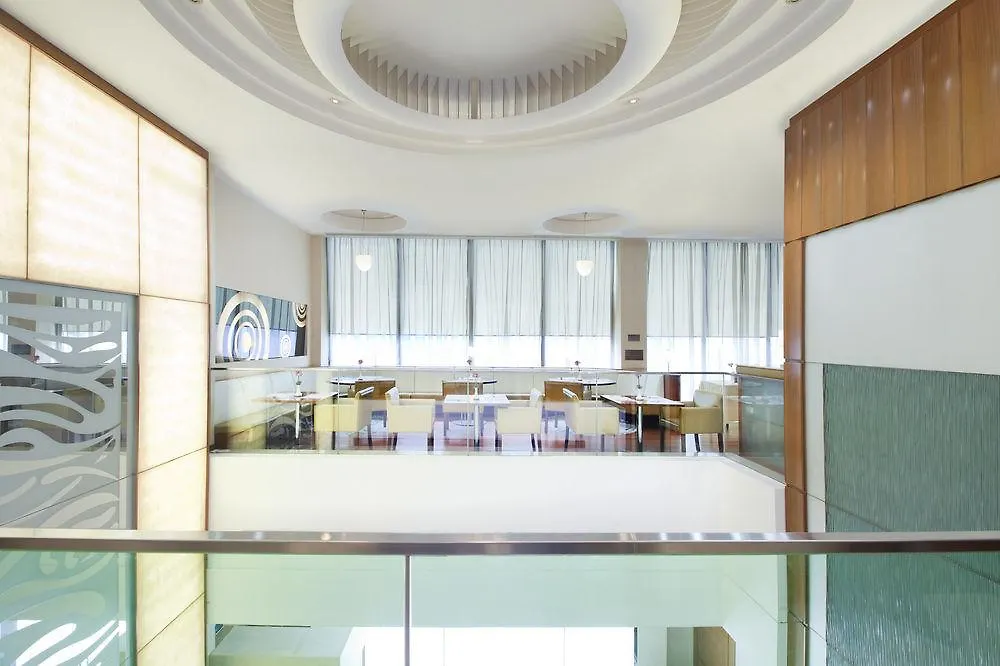 Silka West Kowloon Hotel 香港 3*,