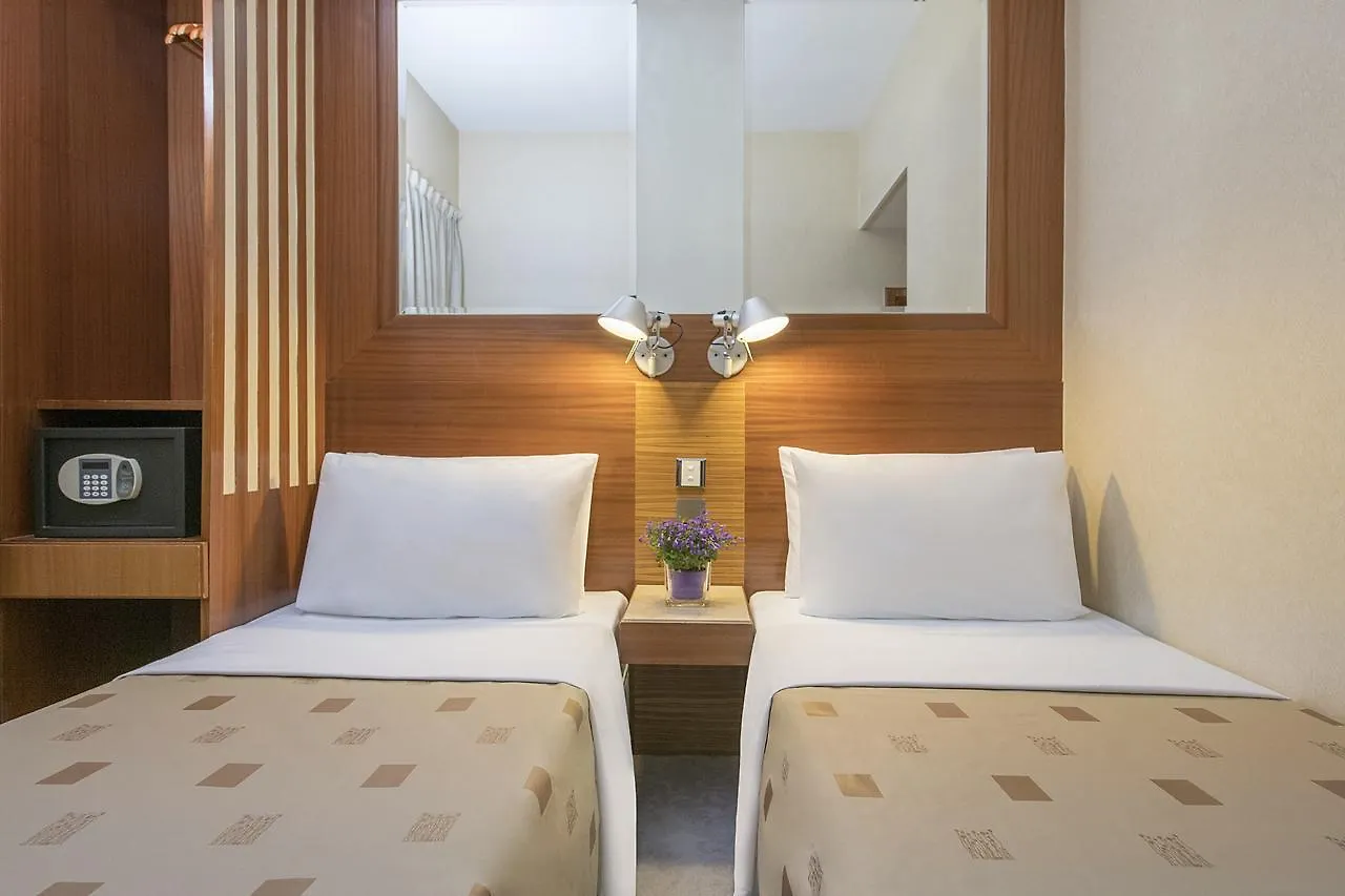 Silka West Kowloon Hotel 香港
