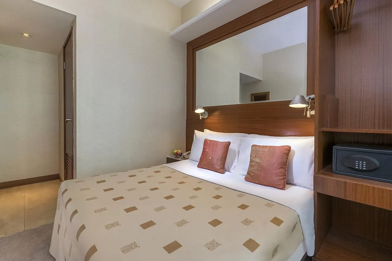 Silka West Kowloon Hotel 香港