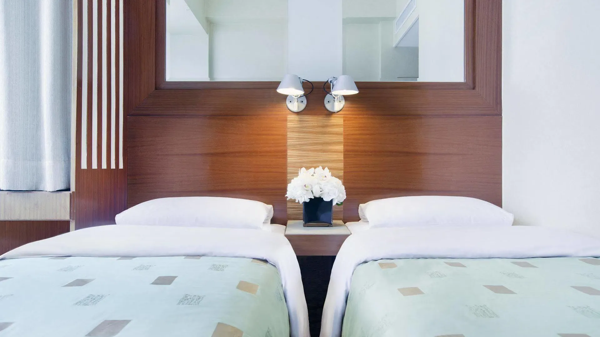 Silka West Kowloon Hotel 香港